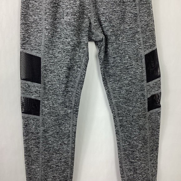 Beyond Yoga Rise Above Leggings Size Small - Picture 3 of 9